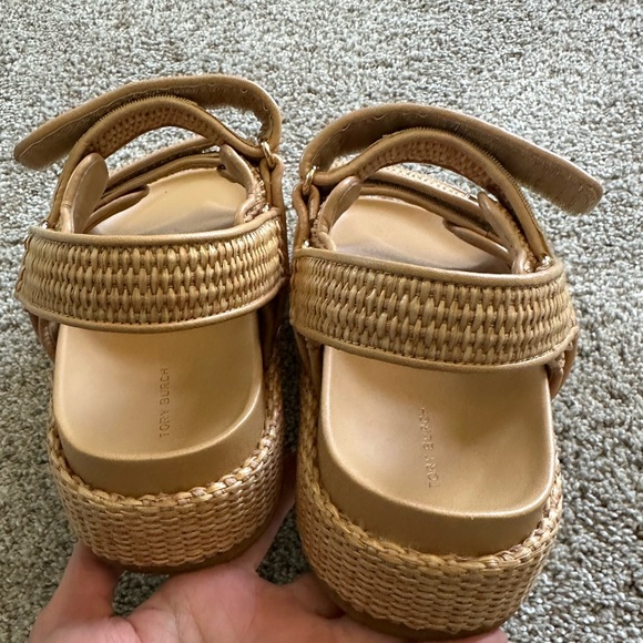 Tory Burch Beige Platform Sandals - Picture 5 of 6